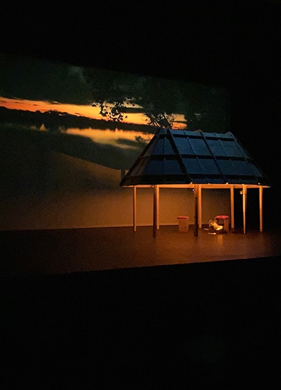 Décor de théâtre pour une performance immersive.
En collaboration avec Eliza Levy.