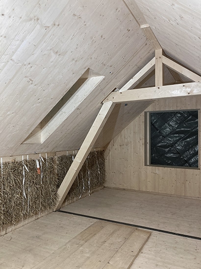 Projet pour deux micro-maisons en paille porteuse à Surpierre, Fribourg.