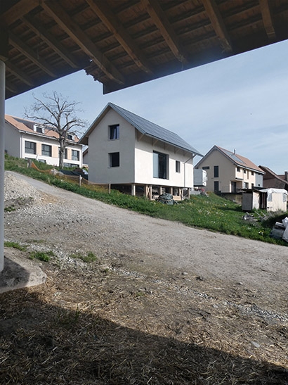 Projet pour deux micro-maisons en paille porteuse à Surpierre, Fribourg.